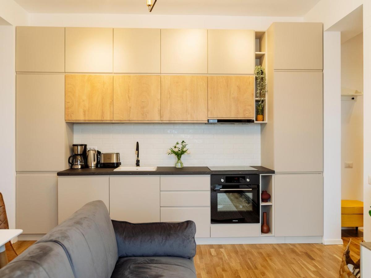Sunny 2Br Flat - Top Location - Amazing Balcony Bucarest Esterno foto