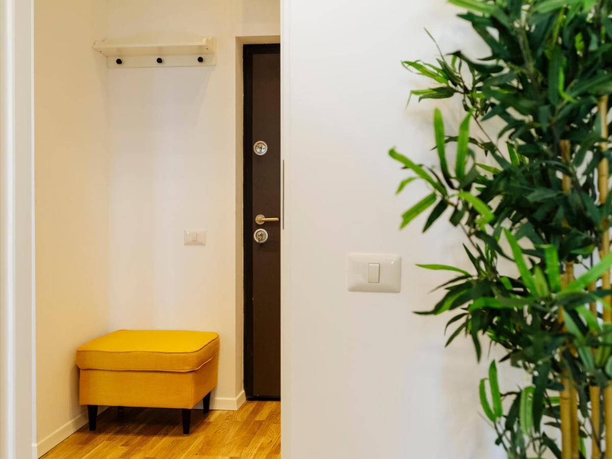 Sunny 2Br Flat - Top Location - Amazing Balcony Bucarest Esterno foto