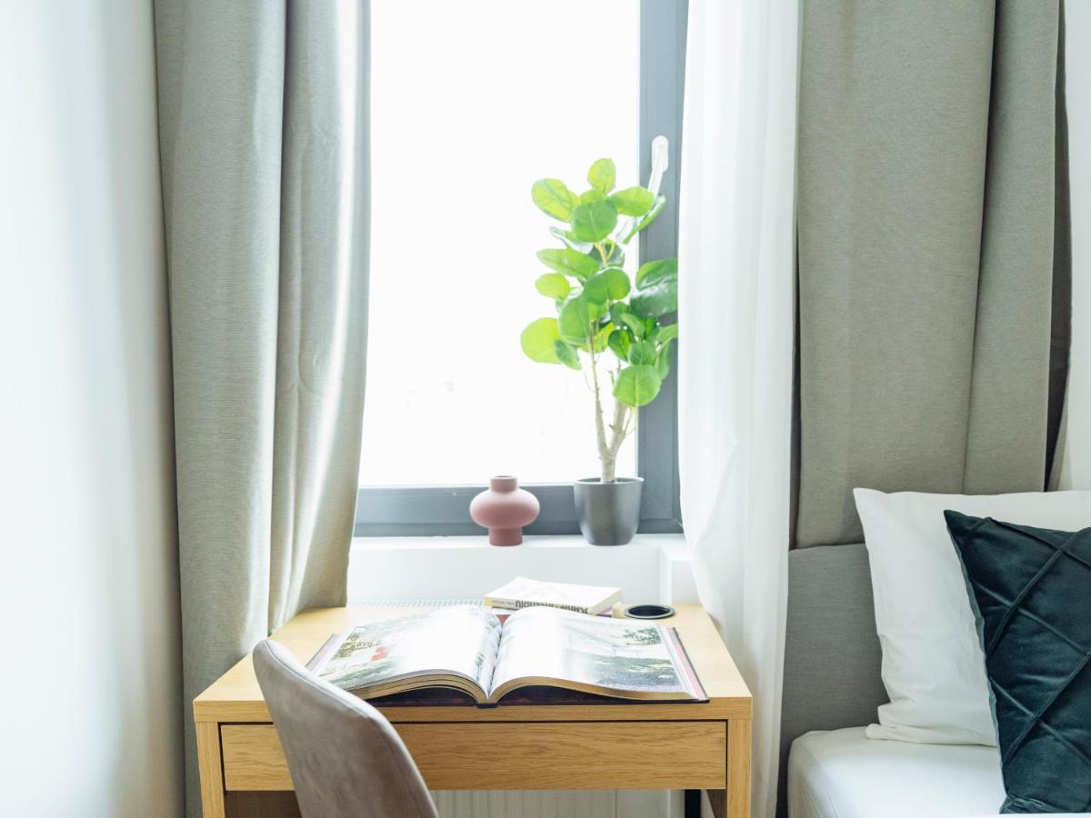 Sunny 2Br Flat - Top Location - Amazing Balcony Bucarest Esterno foto