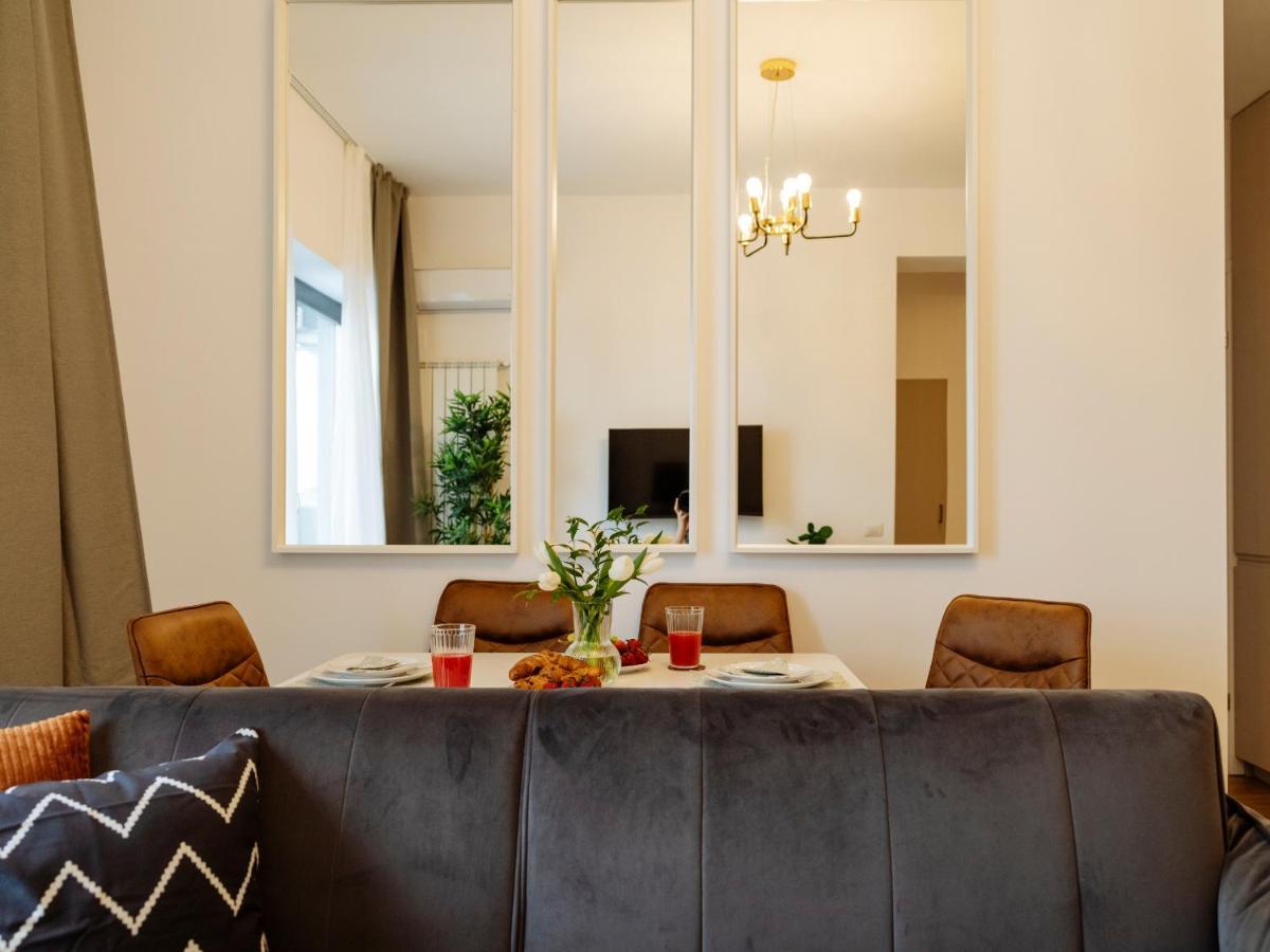Sunny 2Br Flat - Top Location - Amazing Balcony Bucarest Esterno foto