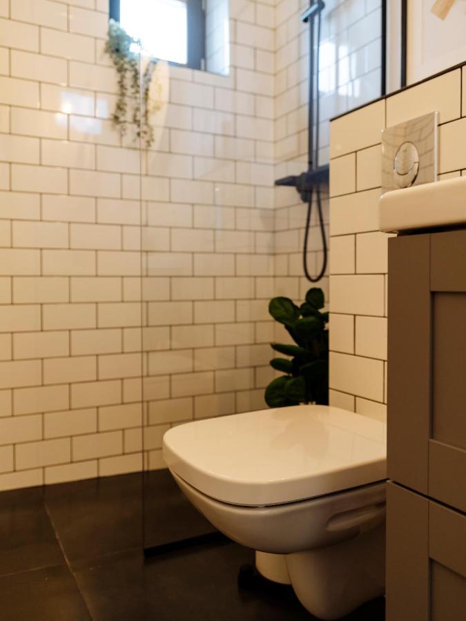 Sunny 2Br Flat - Top Location - Amazing Balcony Bucarest Esterno foto