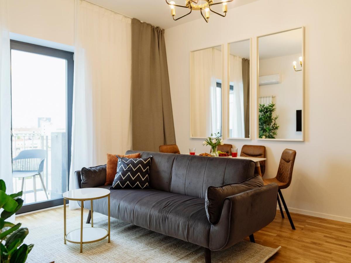 Sunny 2Br Flat - Top Location - Amazing Balcony Bucarest Esterno foto